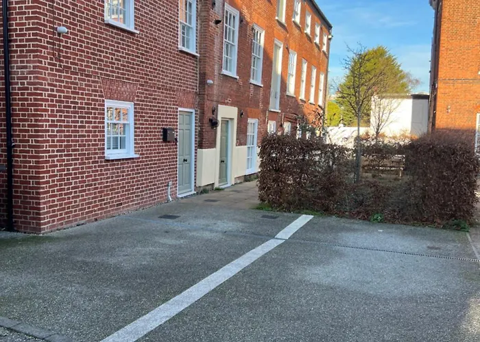 75 Weavers Townhouse
